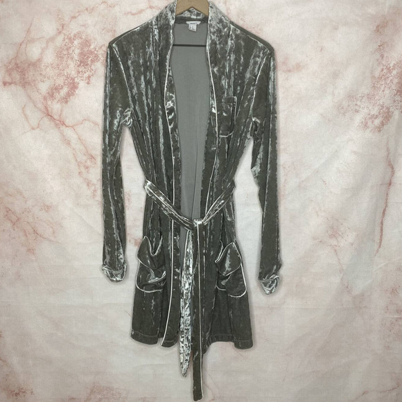 Forever 21 Other - Forever 21 Velour Robe Gray - M